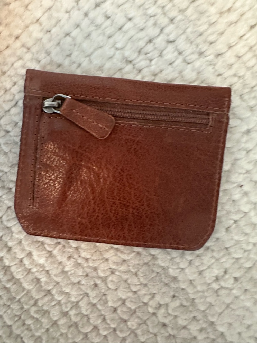 Classic Brown Leather Crossbody Bag with Adjustable Strap - Picture 5 of 9